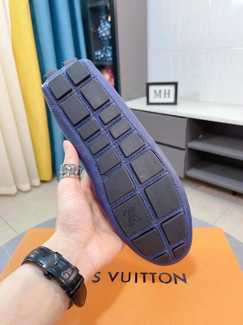 Men's men's shoes💰400🌹🌹[LV Louis Vuitton] New men's beanie shoes💝💝.. Top-grade imported cowhide embossed➕Comfortable leather lining. It is extremely skin-friendly and comfortable, feels very delicate, and the shape is very correct! Perfectly reflects the three-dimensional sense, code number: 38-44